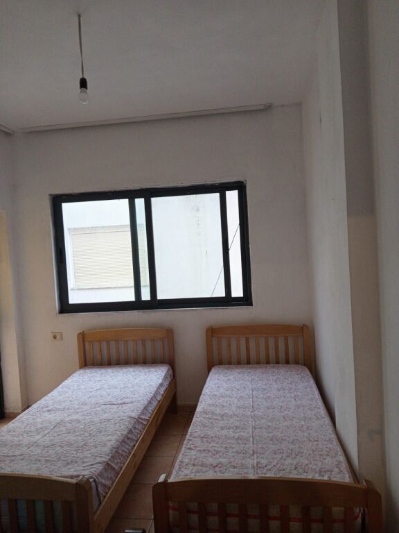 APPARTAMENTO 1+1. 35000 LEKE. VIA 5 MAJI
