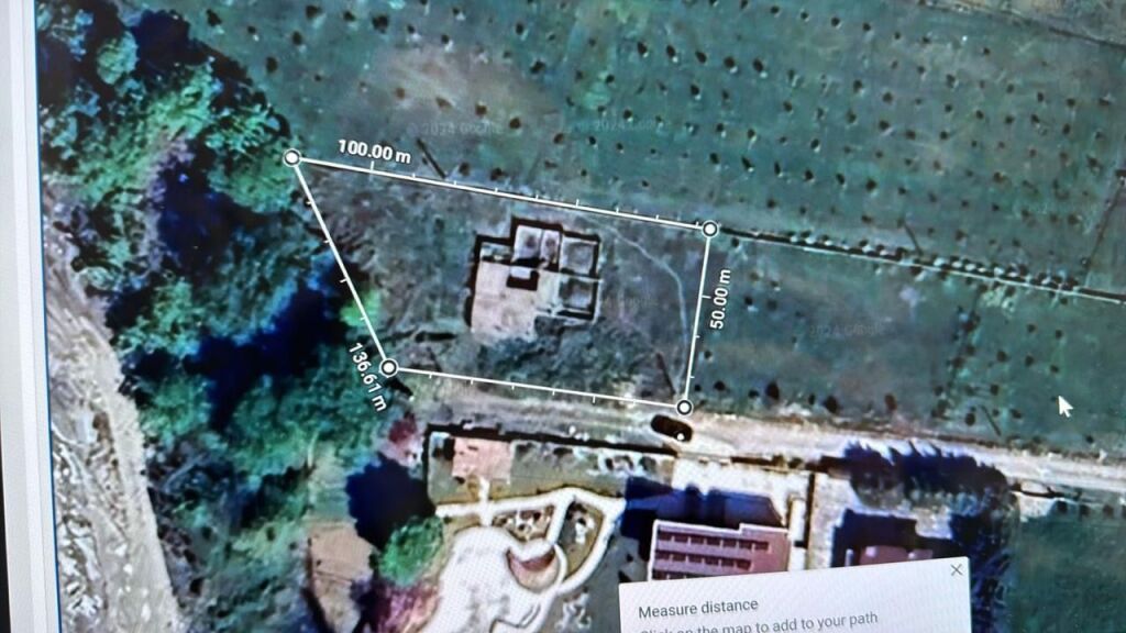 Land+ Construction for Sale in the Administrative Unit of Petrele !