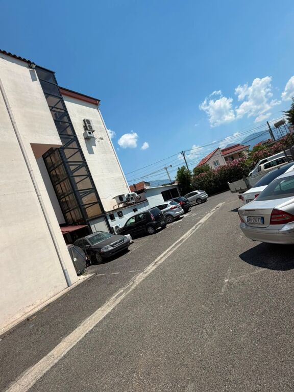 ✨ GODINË BIZNESI ME QIRA – 1,000 m² | PASKUQAN 3 Kate 2500 Euro