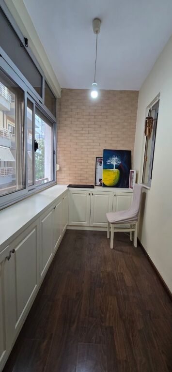 Shitet Apartament 2+1 Liqeni I Thate !