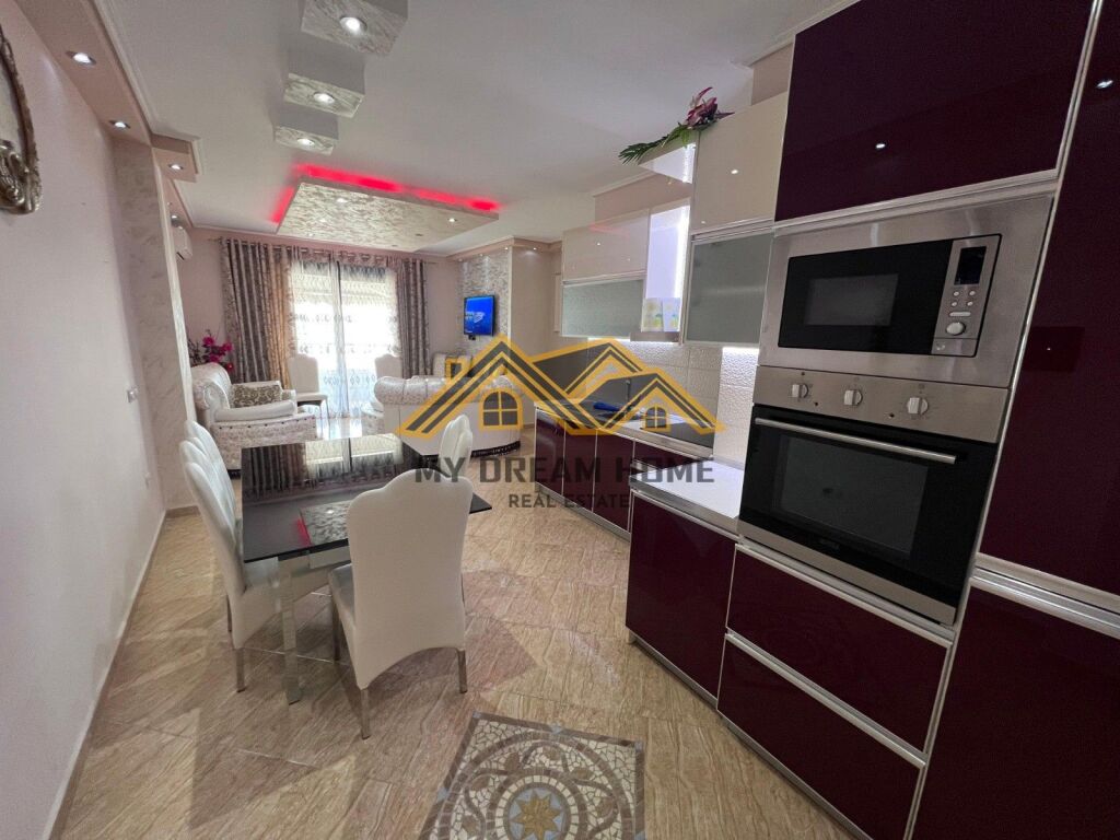 Jepet Apartament 2+1+2 Me Qira tek Galaktiku, Durrës!