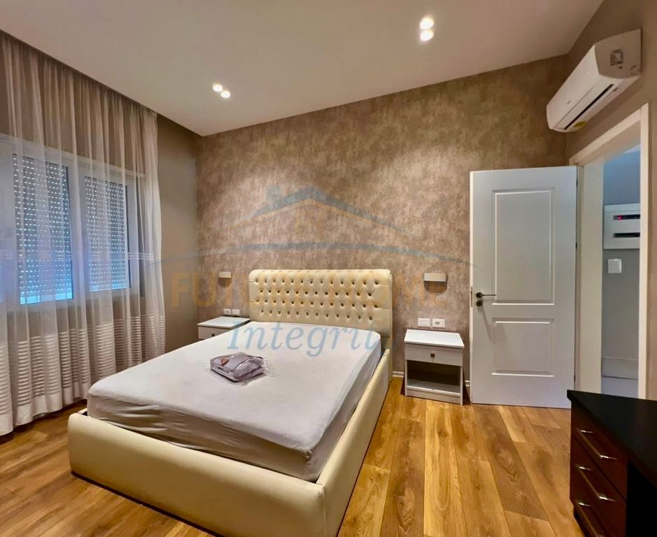 Rent, Duplex 2+1+Veranda, Selitë, Tirana.