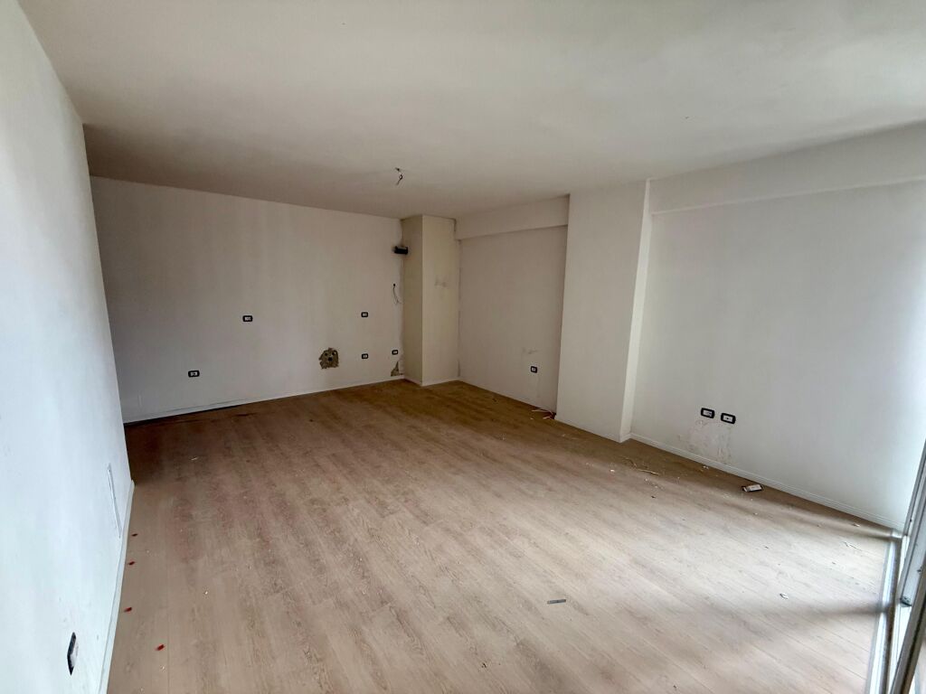 IN VENDITA Appartamento 2+1 📍 Garden Residence Turdiu, Ex Campo di Aviazione