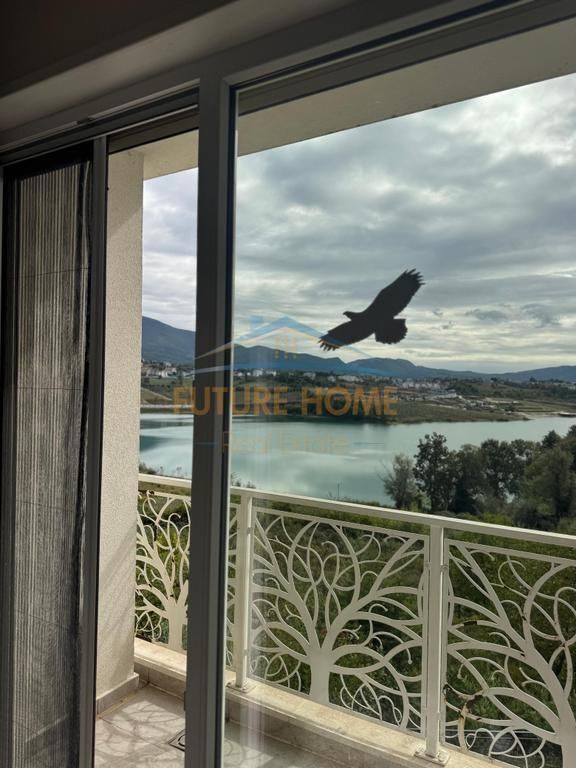 Vilë 4-katëshe për shitje në Metatron Residence, Farkë
