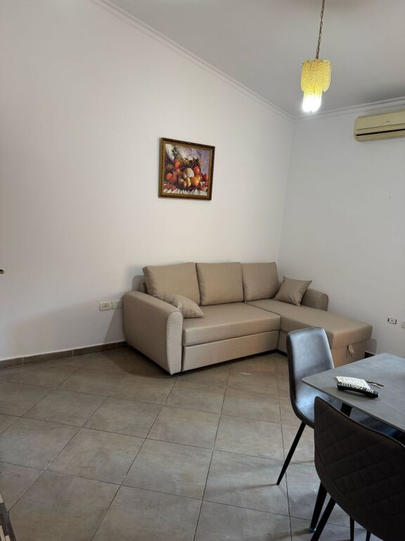 Qera | Apartament 1 + 1 | Rruga Rrapo Hekali | 470 €/muaj