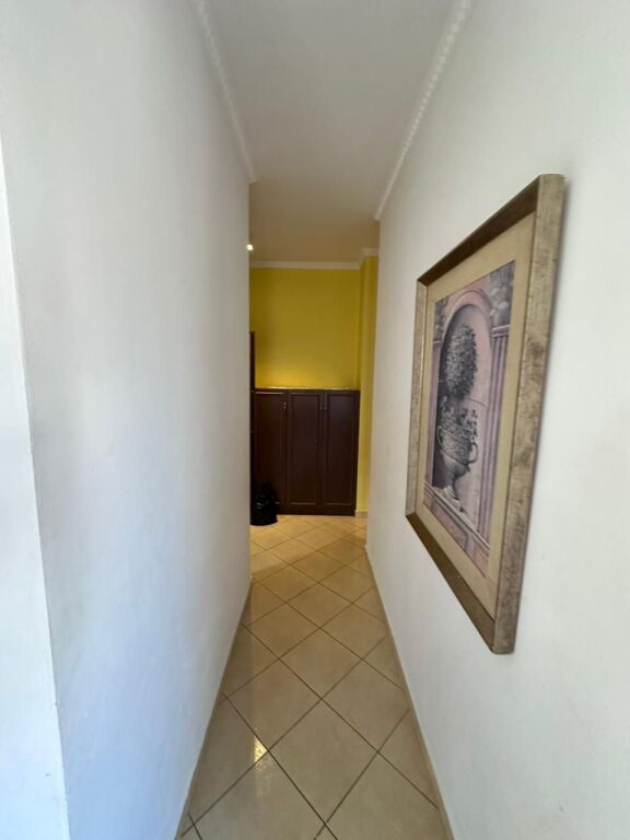 JEPET ME QERA APARTAMENT 2+1 PRANE GJYKATES, DURRES