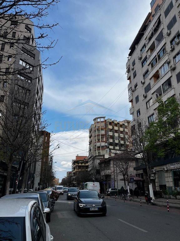 Rent, Apartment 3+1+2, Barricades Street