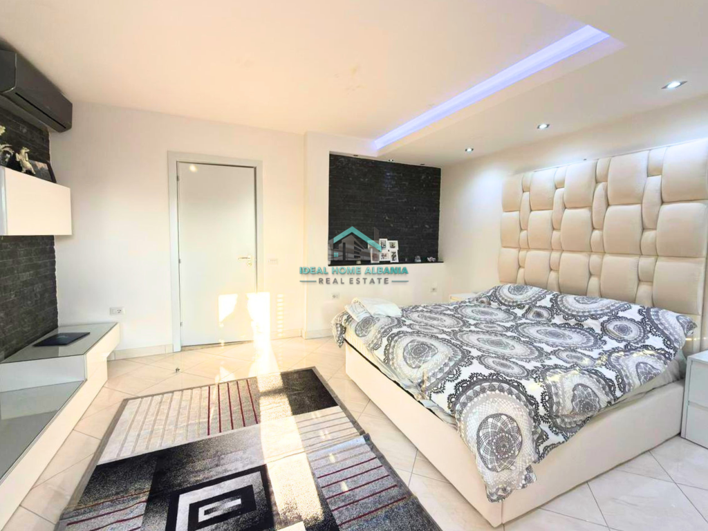 Apartment 3+2 for rent – Cipajve Street, Vlora