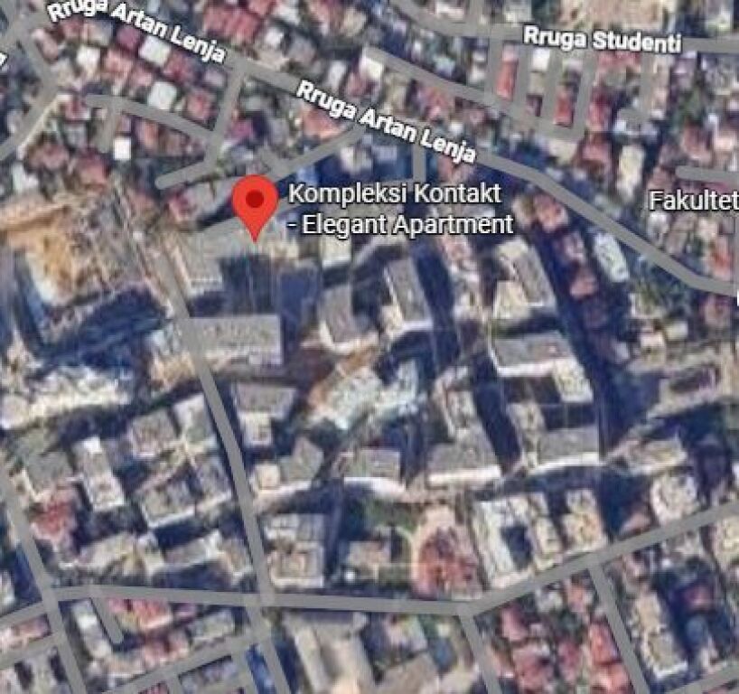 Dyqan ne shitje tek 21 Dhjetori, brenda Kompleks Kontakt ()