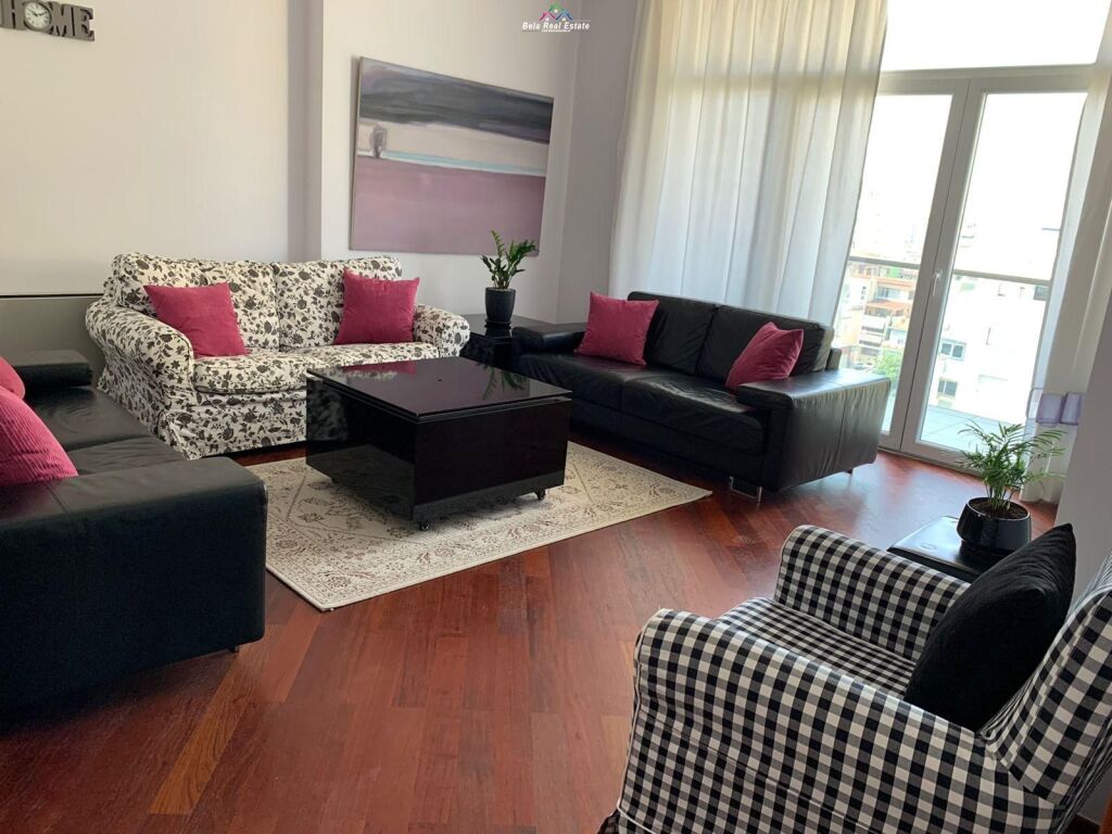 Apartament Me Qera 2+1+2 ne Bllok (ID B2201220) Tirane.