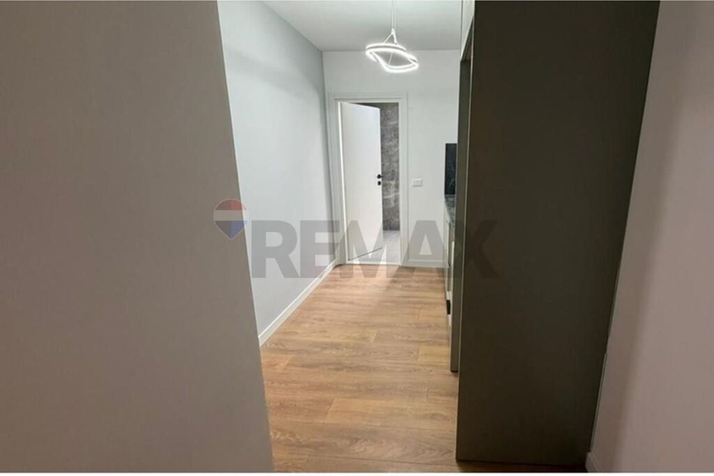 Apartament - Për Shitje - Rruga Naim Frashëri, Tiranë