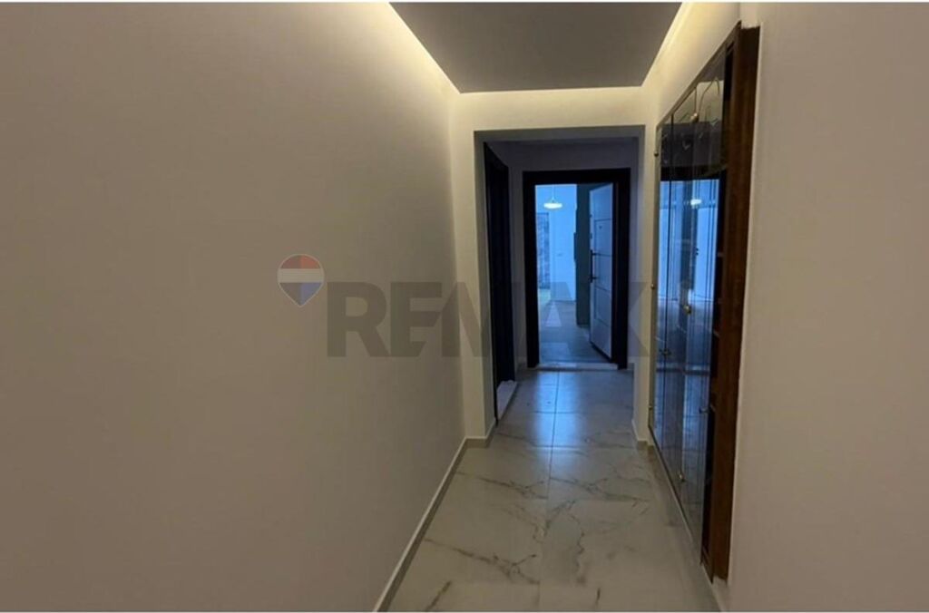 Apartament - Për Shitje - Rruga Naim Frashëri, Tiranë