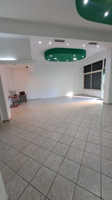 📌LOCALE COMMERCIALE IN AFFITTO – VICINO AL COMPLESSO SQUARE 21