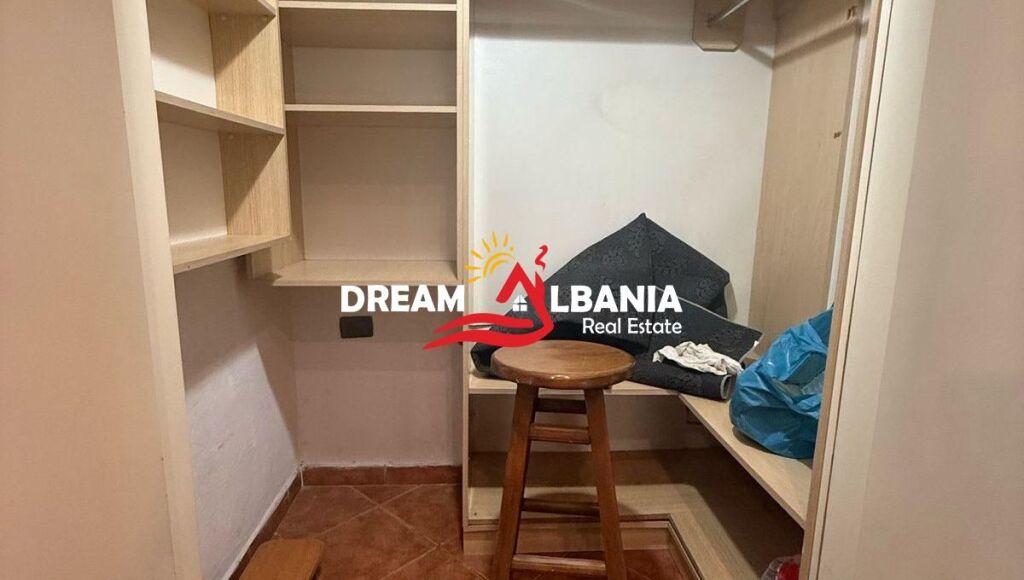 Apartament 2+1 me qera tek Pazari i Ri, Rruga Tefta Tashko Koco (ID 4229443)