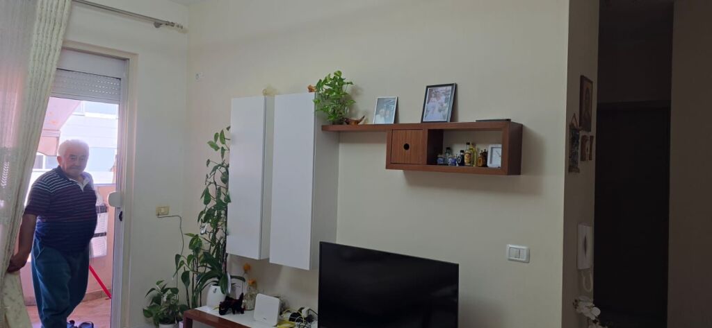 Jepet me qira 2+1+2 Astir 55.000 leke