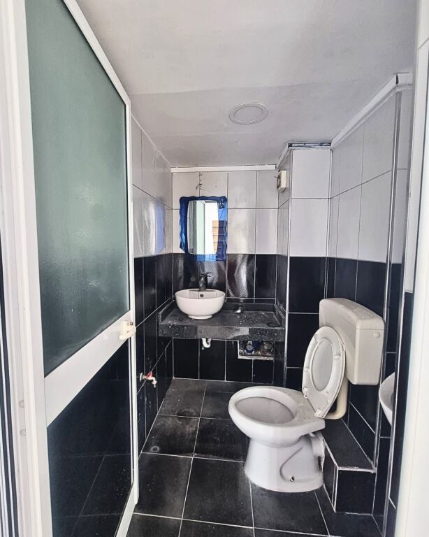 Apartament 2+1 per qera Kopshti Botanik !