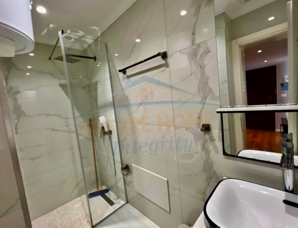 Rent, Duplex 2+1+Veranda, Selitë, Tirana.