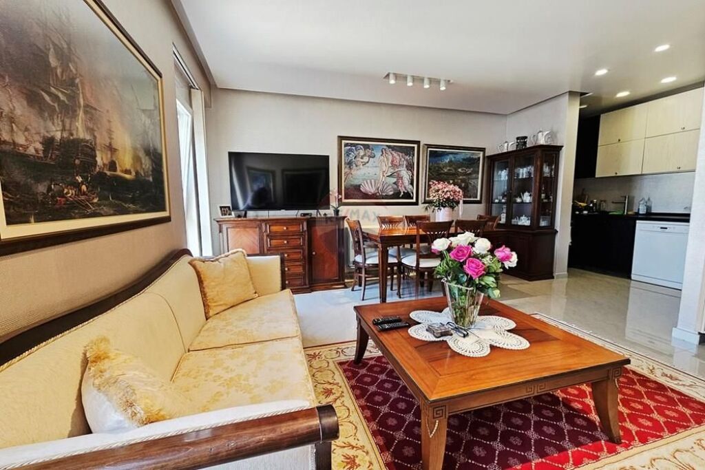 Apartament - Për Shitje - Kompleksi Kontakt, Tiranë