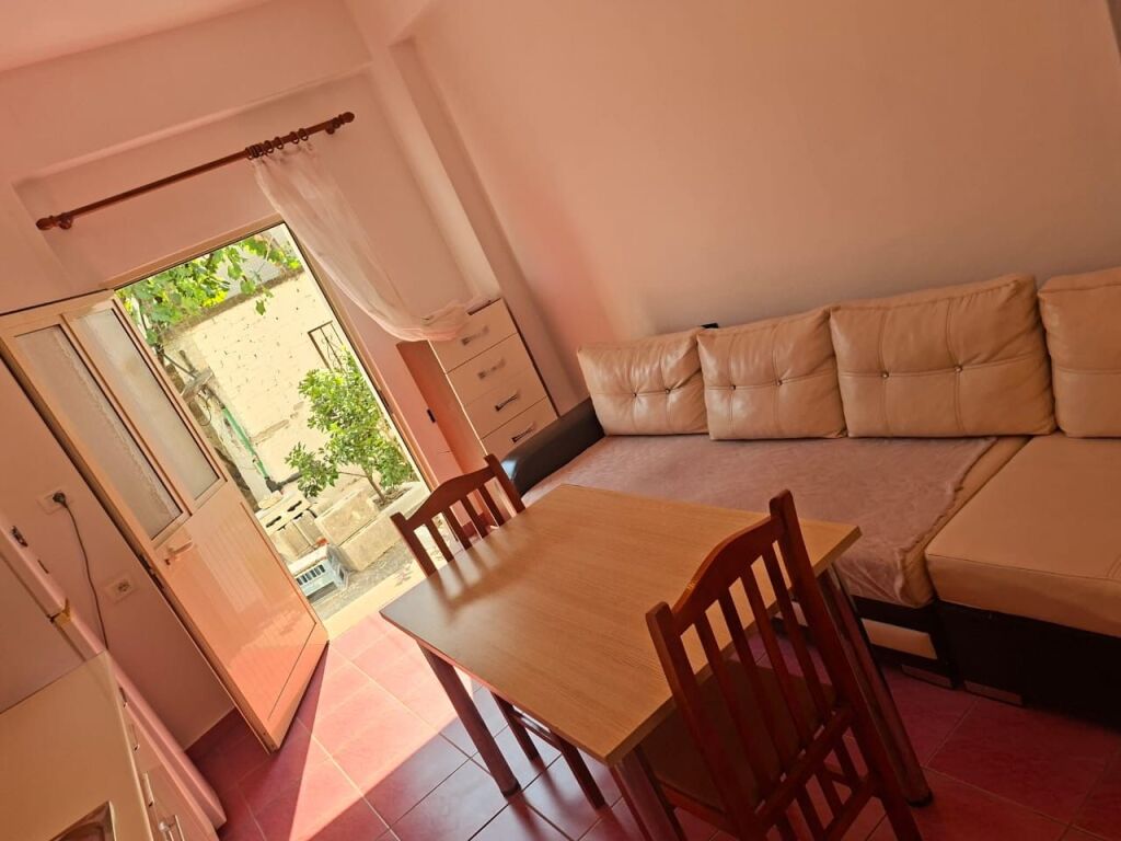 Apartament 1+1-Me Qera- Yzberisht- Tirane