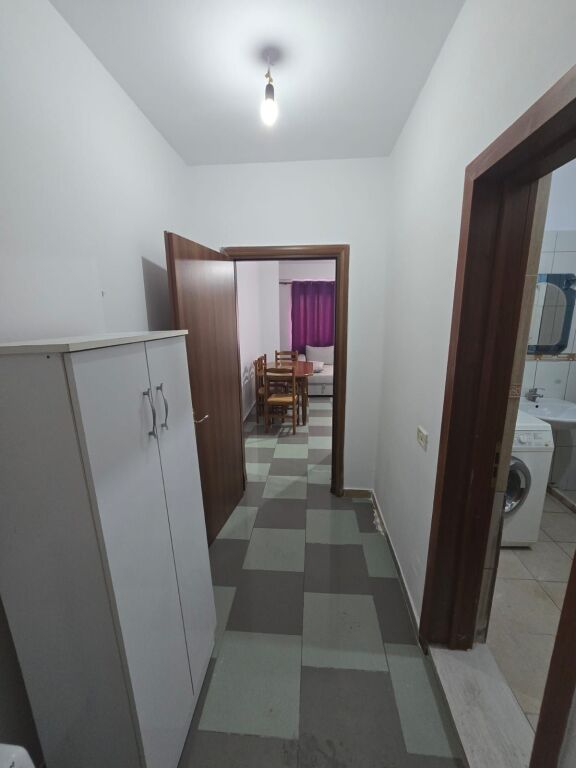 Jepet Me Qera Apartament 1+1+1 Ballkon