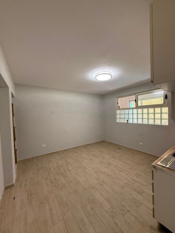 🏡 Apartament 2+1 me qira në zemër të Durrësit