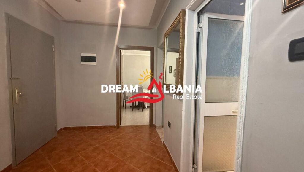 Apartament 2+1 me qera tek Pazari i Ri, Rruga Tefta Tashko Koco (ID 4229443)