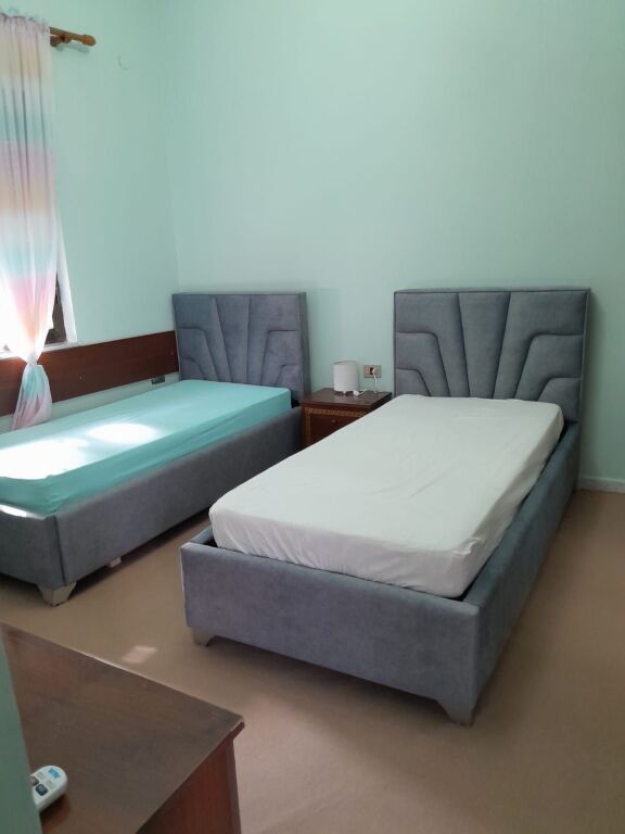 Rent | Shtëpi private 2 + 1 | Bulevardi Zogu i Parë | 600 €/month