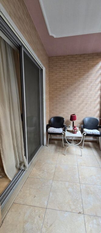 Shitet Apartament 2+1 Liqeni I Thate !