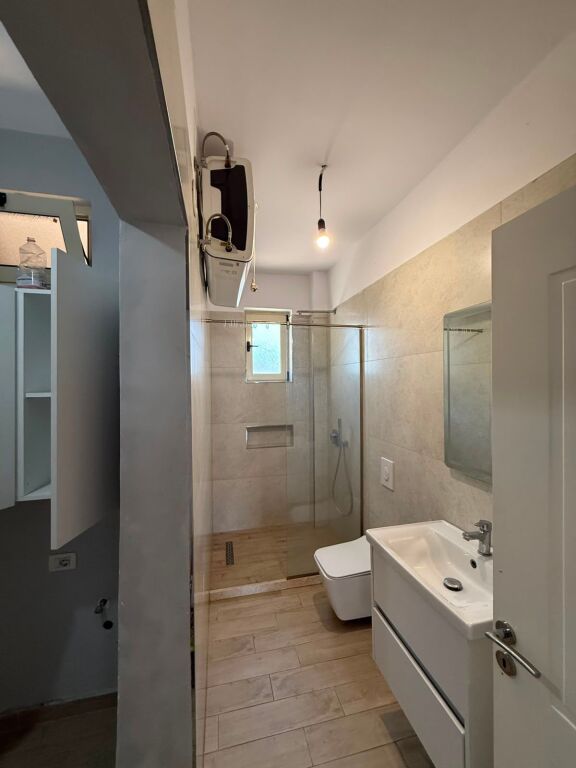 🏡 Apartament 2+1 me qira në zemër të Durrësit