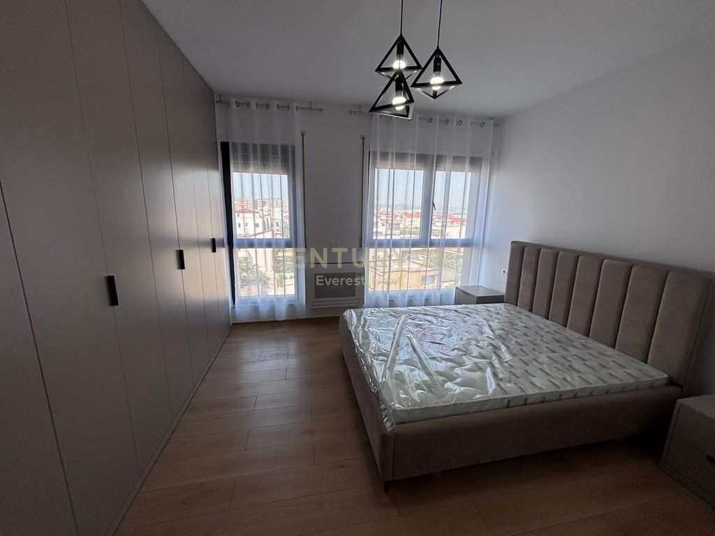 Jepet me Qira Apartament 1+1 pranë Bulevardit të Ri!! 600 € /Muaj