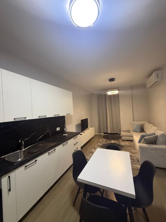 IN AFFITTO – Appartamento 1+1 in Residenca Erli, Porcelan