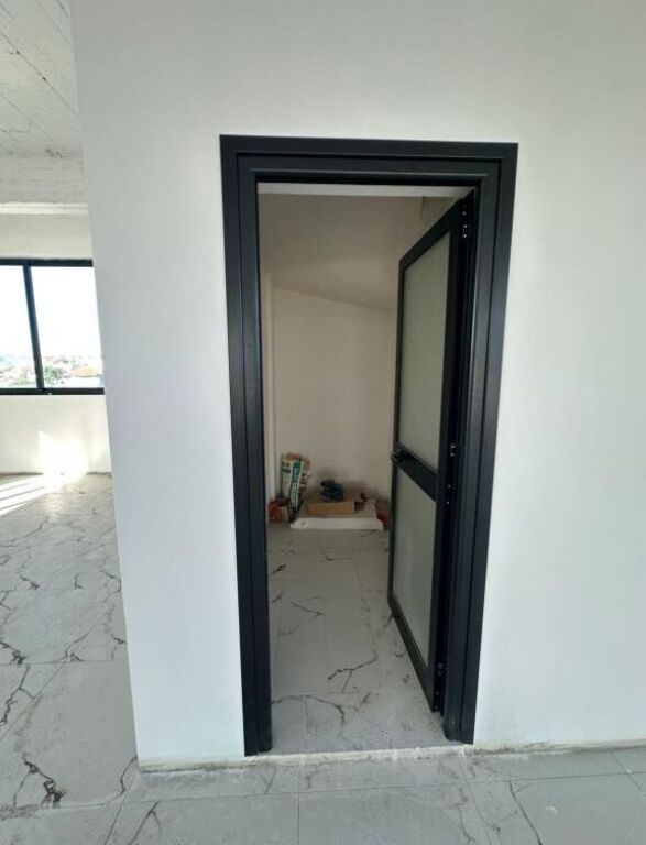 ✨ GODINË BIZNESI ME QIRA – 1,000 m² | PASKUQAN 3 Kate 2500 Euro