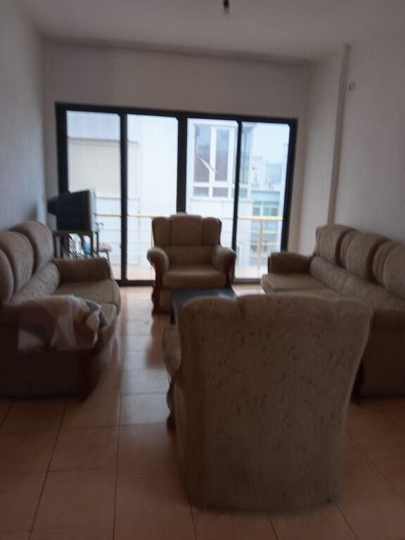 APPARTAMENTO 1+1. 35000 LEKE. VIA 5 MAJI