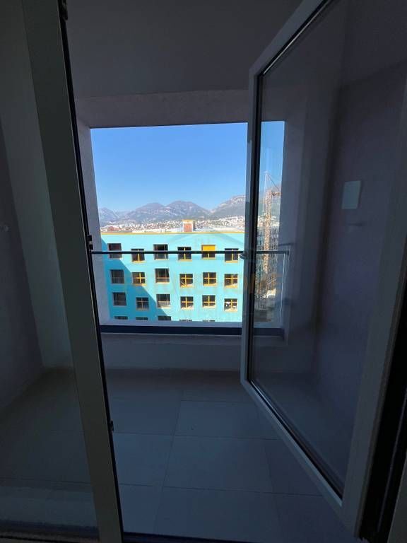In vendita, Appartamento 1+1, Complesso Kadiu, Tirana