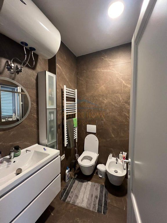 Shitet, Apartament 2+1+2, Kompleksi Panorama, Tiranë