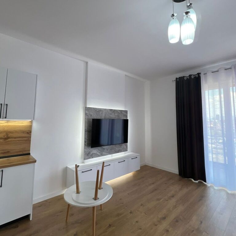 🏡 APARTAMENT 2+1 ME VERANDË ME QIRA – PASKUQAN ✨