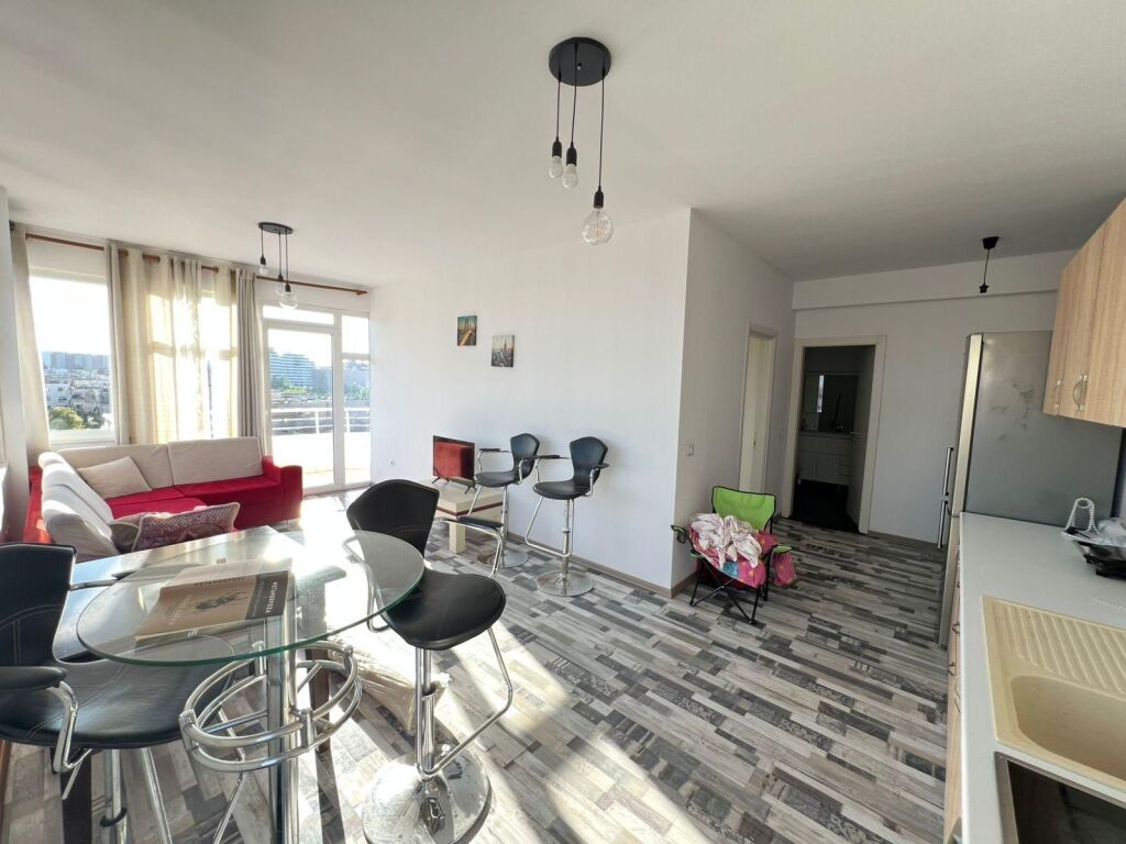 🏡 Jepet me qera apartament 1+1 në Vasil Shanto