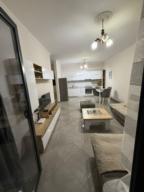 Affittasi 1+1 Green City Astir  50.000 leke