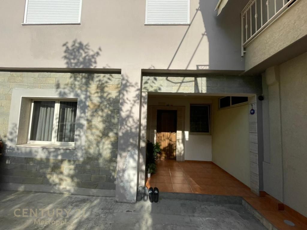 Okazion! Apartament 2+1+2 per shitje ne Allias, prane Shkolles Bajram Curri! 120,000 €