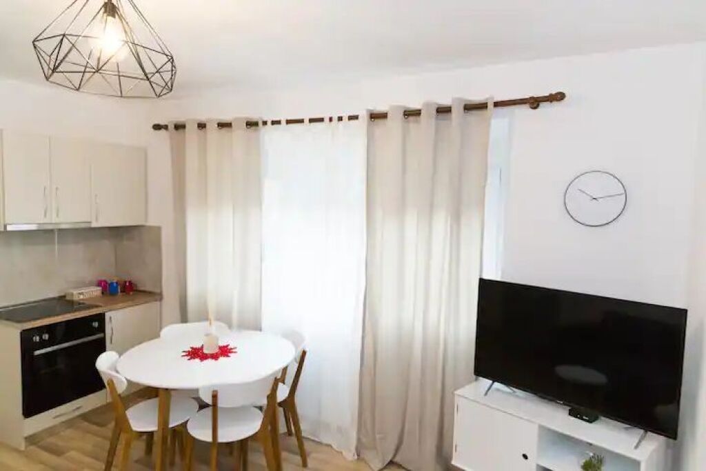 Apartment 2+1+1 with Balcony for Rent