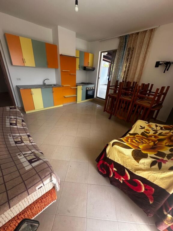 SHITET APARTAMENTI