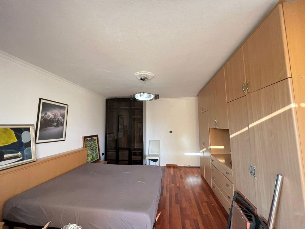 🏡 Jepet me qera apartament 1+1 në Vasil Shanto