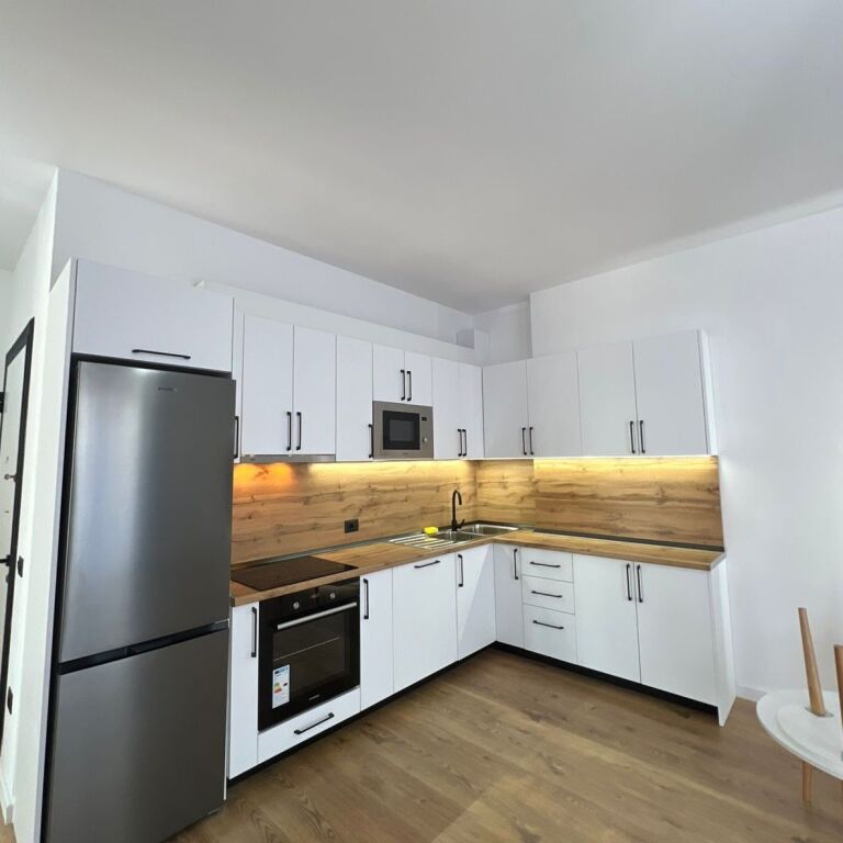 🏡 APARTAMENT 2+1 ME VERANDË ME QIRA – PASKUQAN ✨