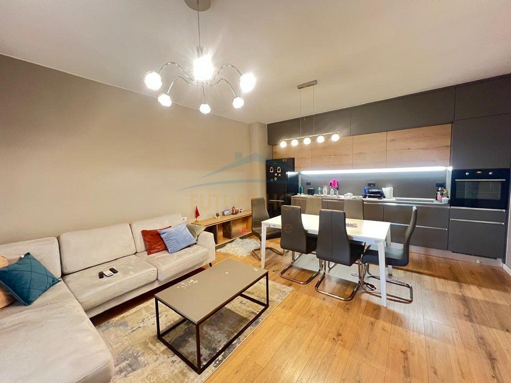 Shitet, Apartament 2+1+2, Kompleksi Panorama, Tiranë