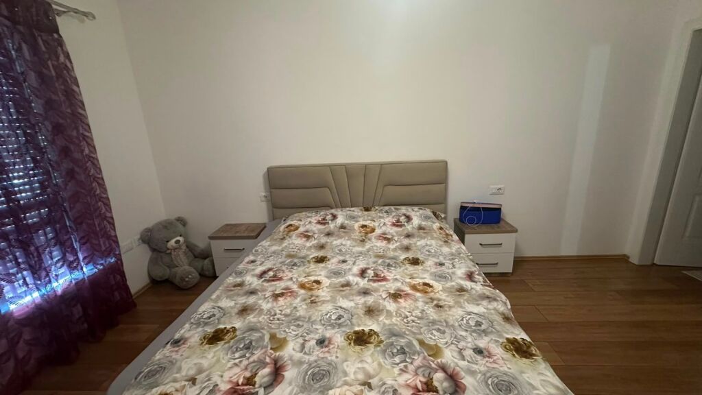Jepet me qira 2+1+2 ASTIR VILA  L 2