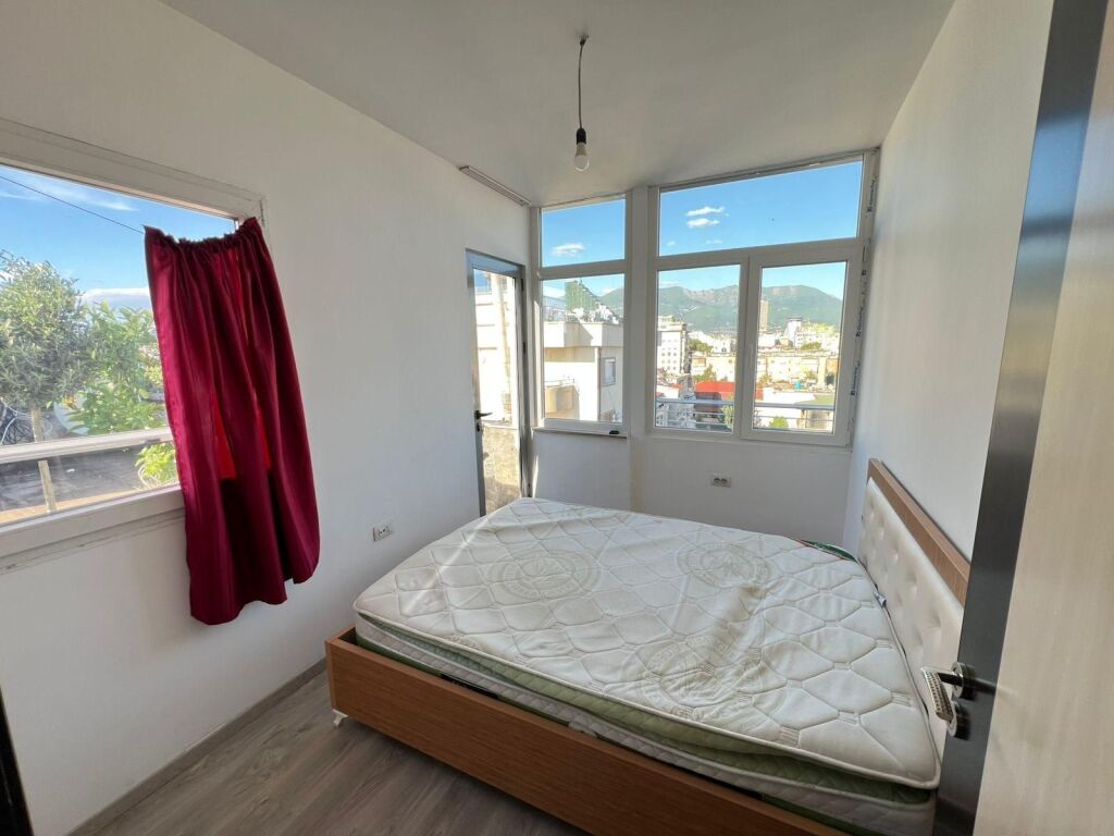 🏡 Jepet me qera apartament 1+1 në Vasil Shanto