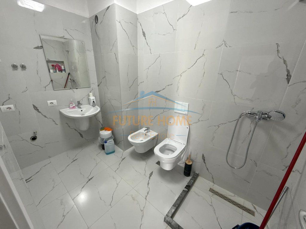 Rent, Business Premises  Parking Space, Zogu i Zi, Tirana