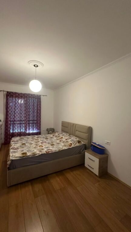 Jepet me qira 2+1+2 ASTIR VILA  L 2