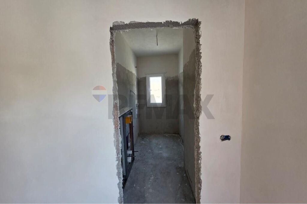 Shitet Apartament 2+1+2 tek Rruga e Elbasanit