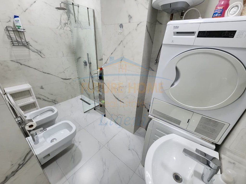 Affitto, Appartamento 2+1+2+Parcheggio, Via Kosovareve, Tirana